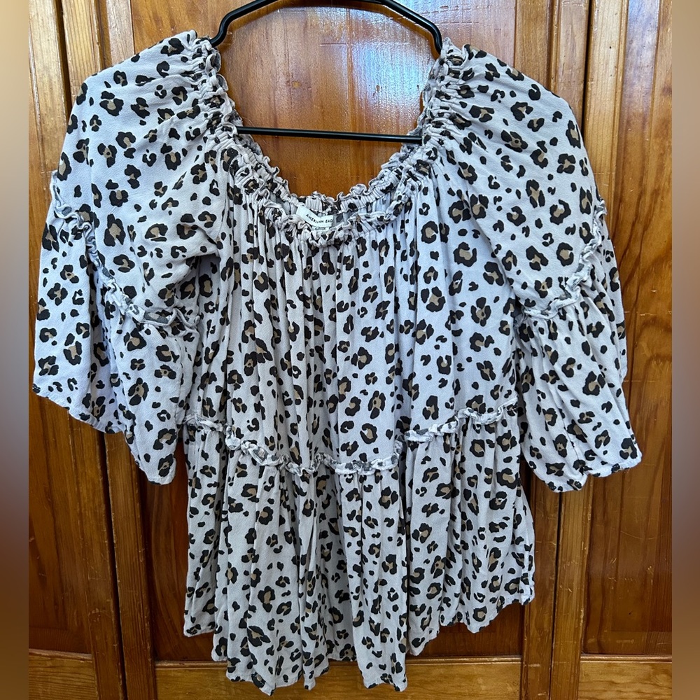 American Eagle shirt size small